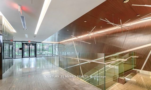 28 Ted Rogers Way 703