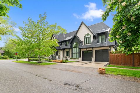 161 The Kingsway N/A Toronto ON M8X 2V5