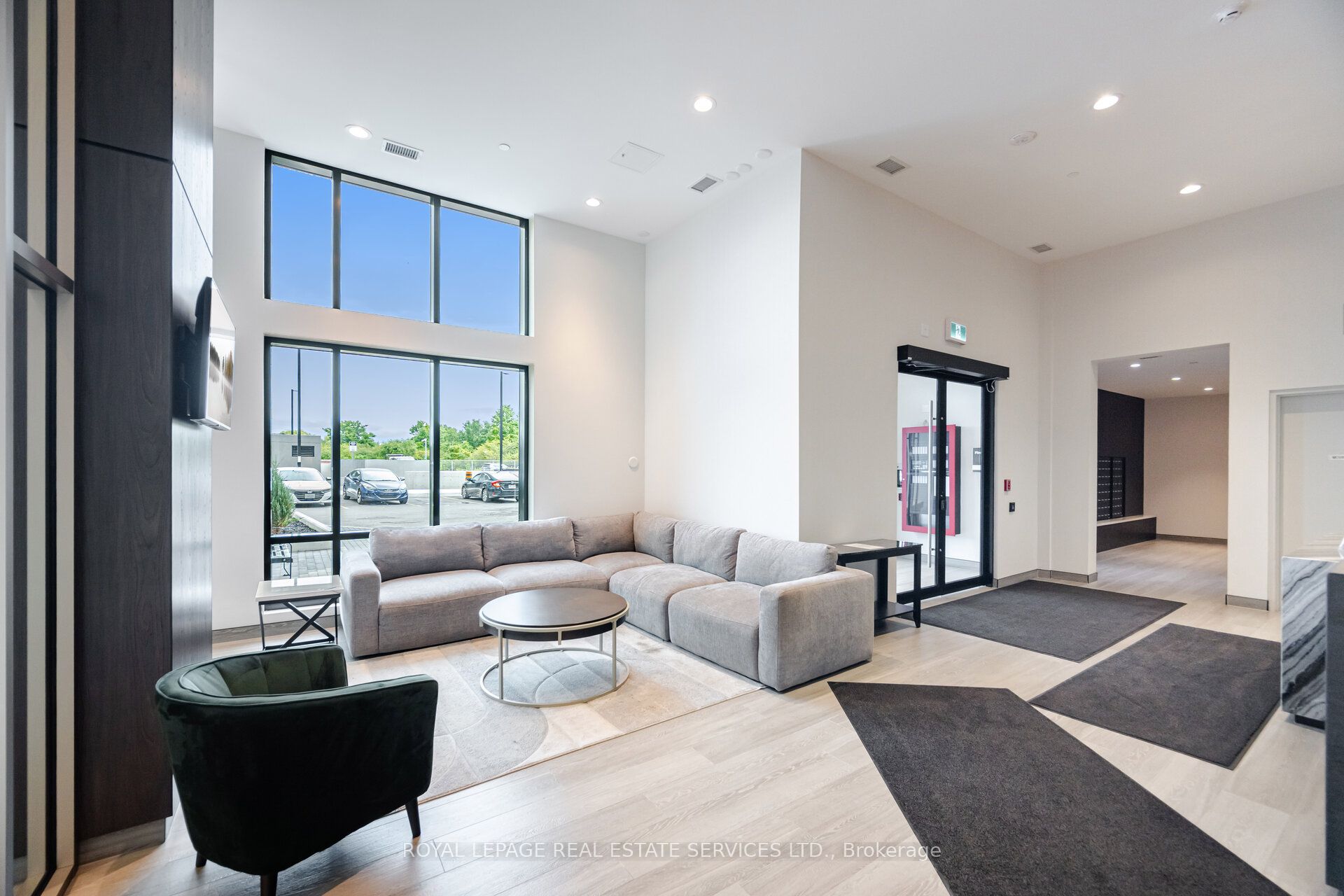 8010 Derry Road 1202