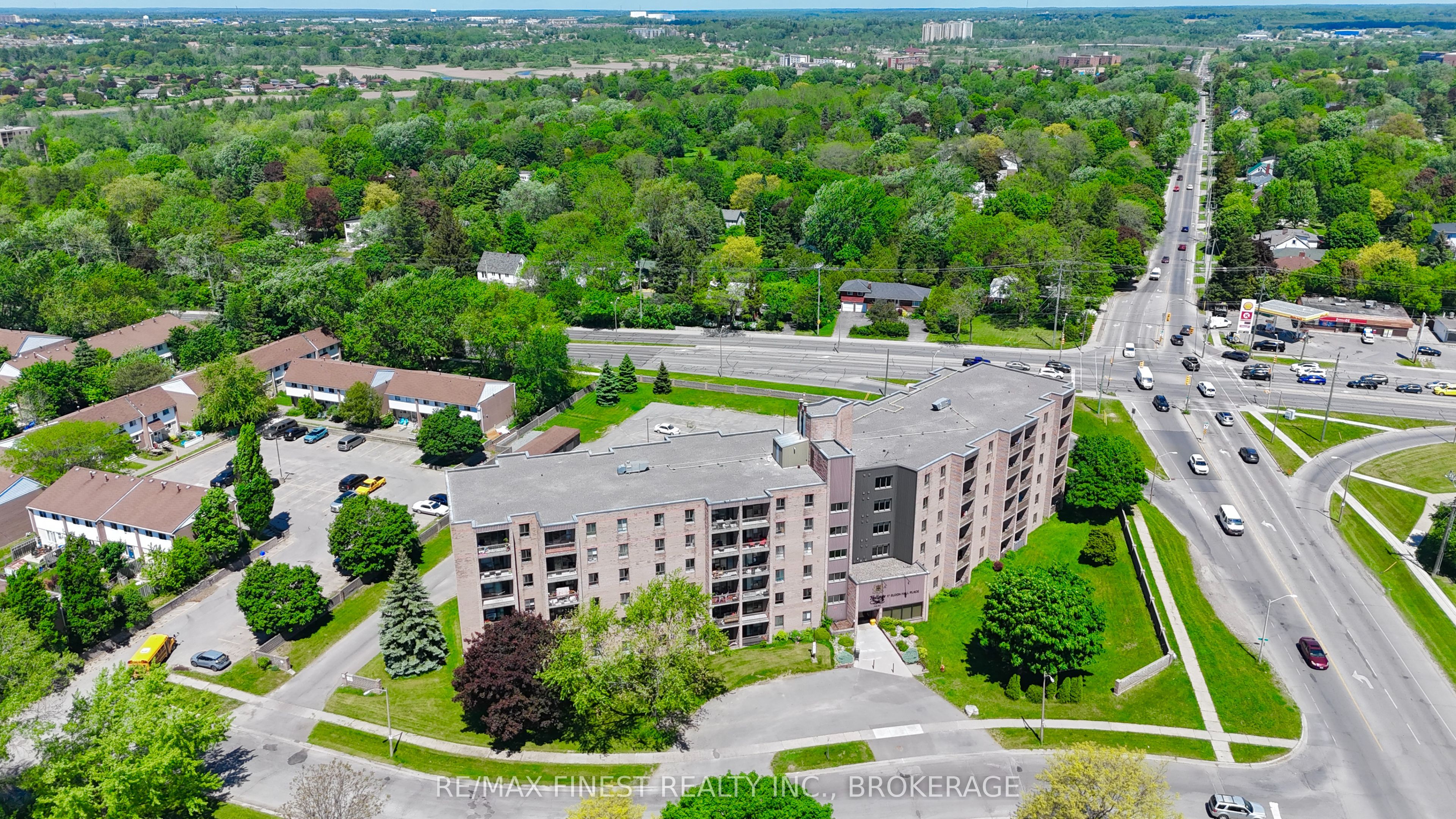 Photo 1 of 28 — 17 Eldon Hall Place 602, Kingston, ON K7M 7H5