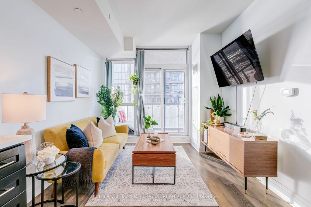 Photo of 17 Zorra Street #1711, Toronto, ON M8Z 0C8 (MLS # W12634206)