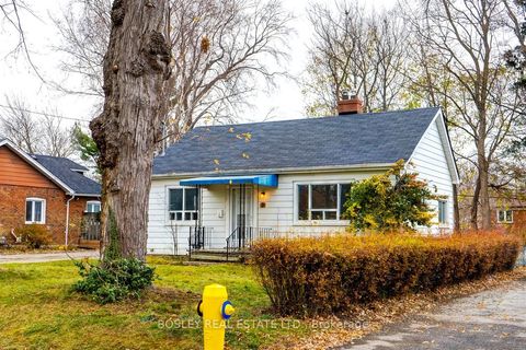 9 Thirty Eighth Street Toronto ON M8W 3M1