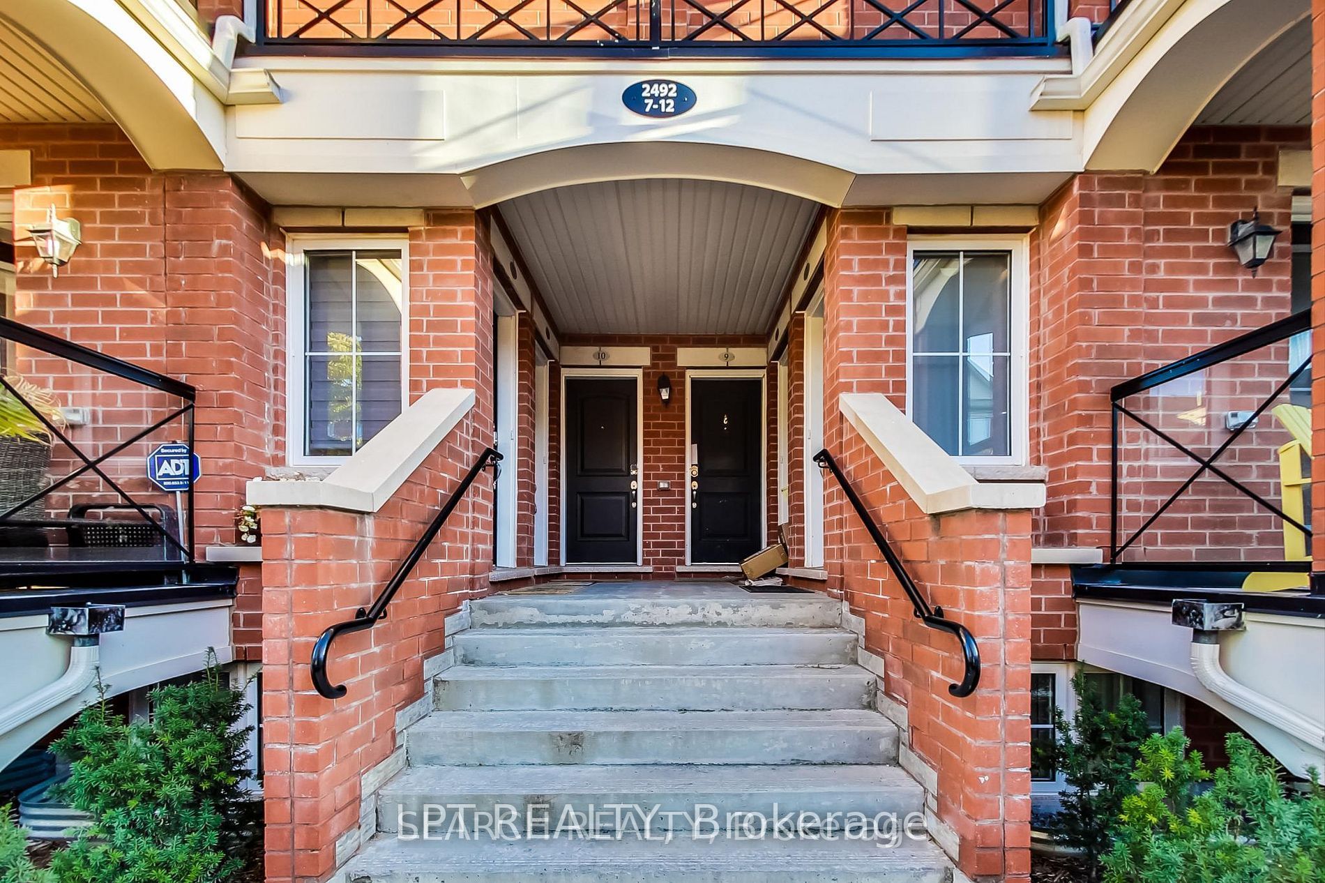 2492 Post Road 11