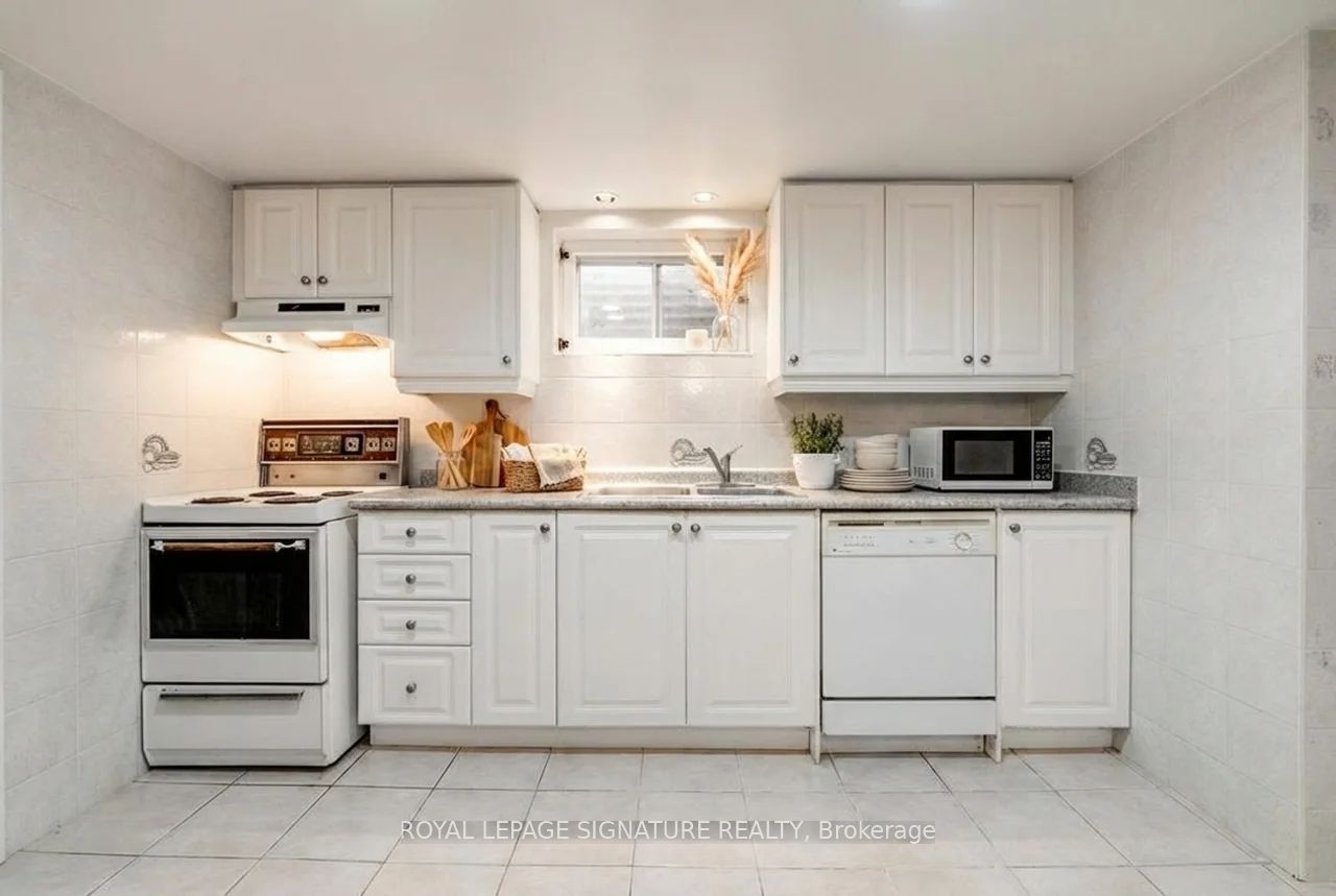 173 Rathburn Road Lower