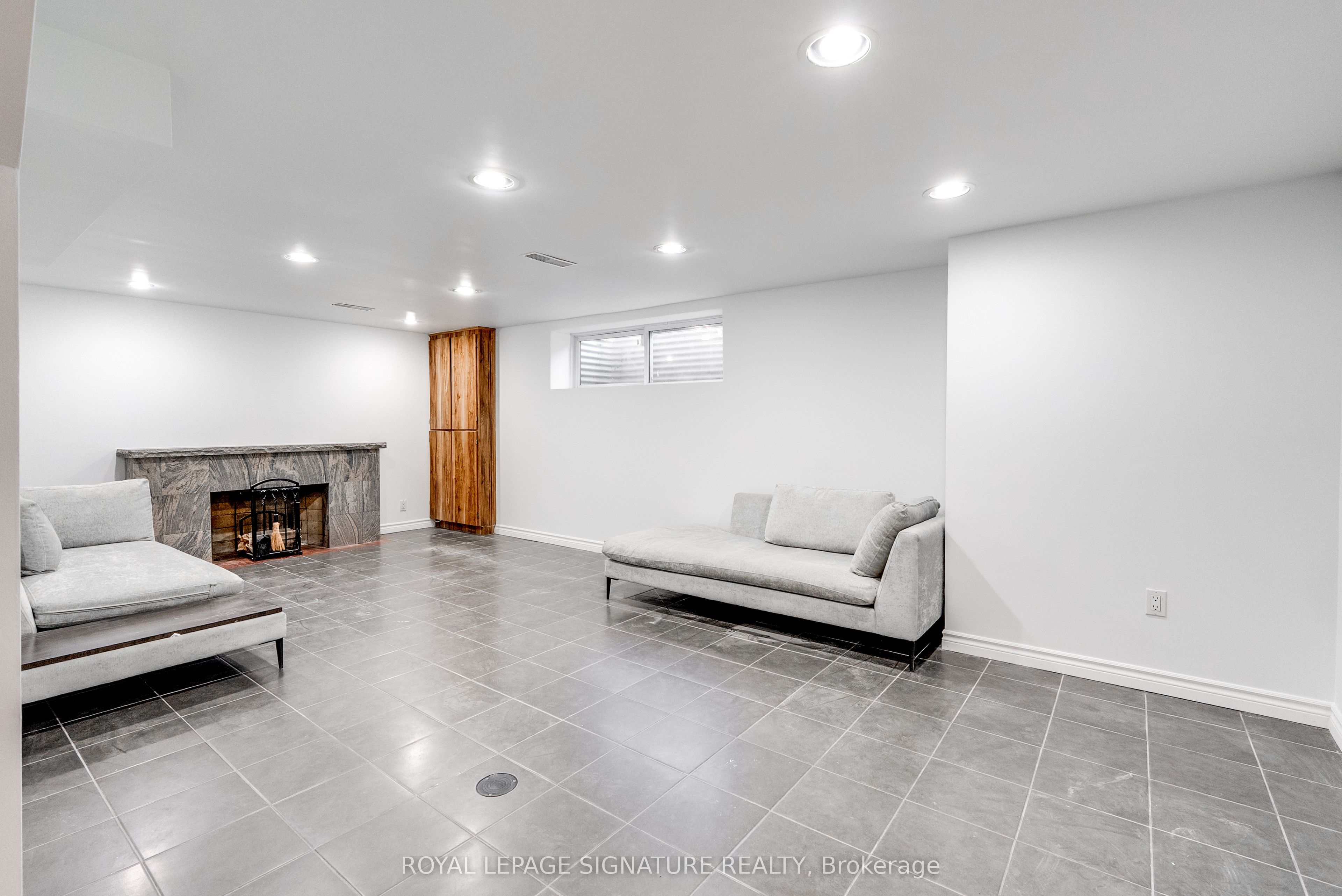 173 Rathburn Road Lower