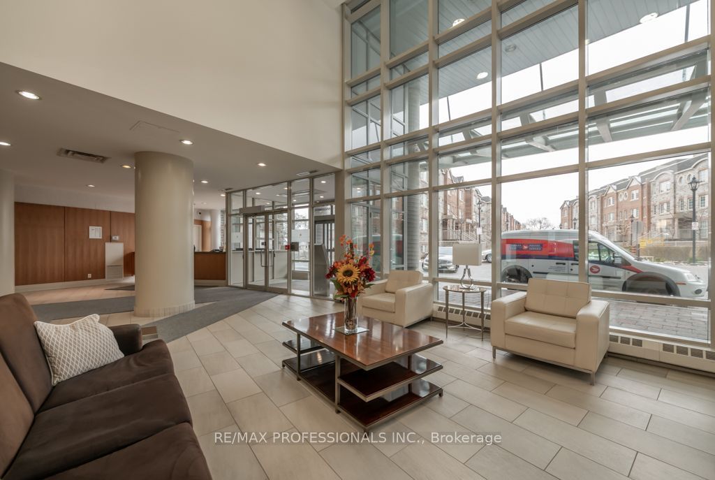 Photo of 15 Windermere Avenue #512, Toronto, ON M6G 5A2 (MLS # W12283629)