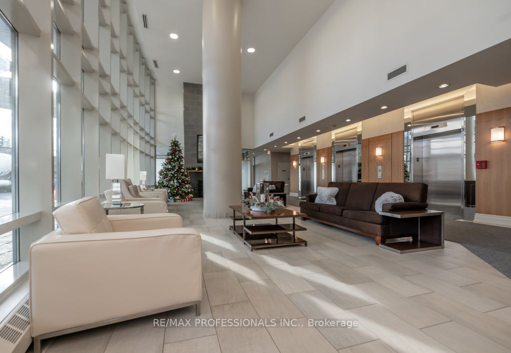 Photo of 15 Windermere Avenue #512, Toronto, ON M6G 5A2 (MLS # W12283629)