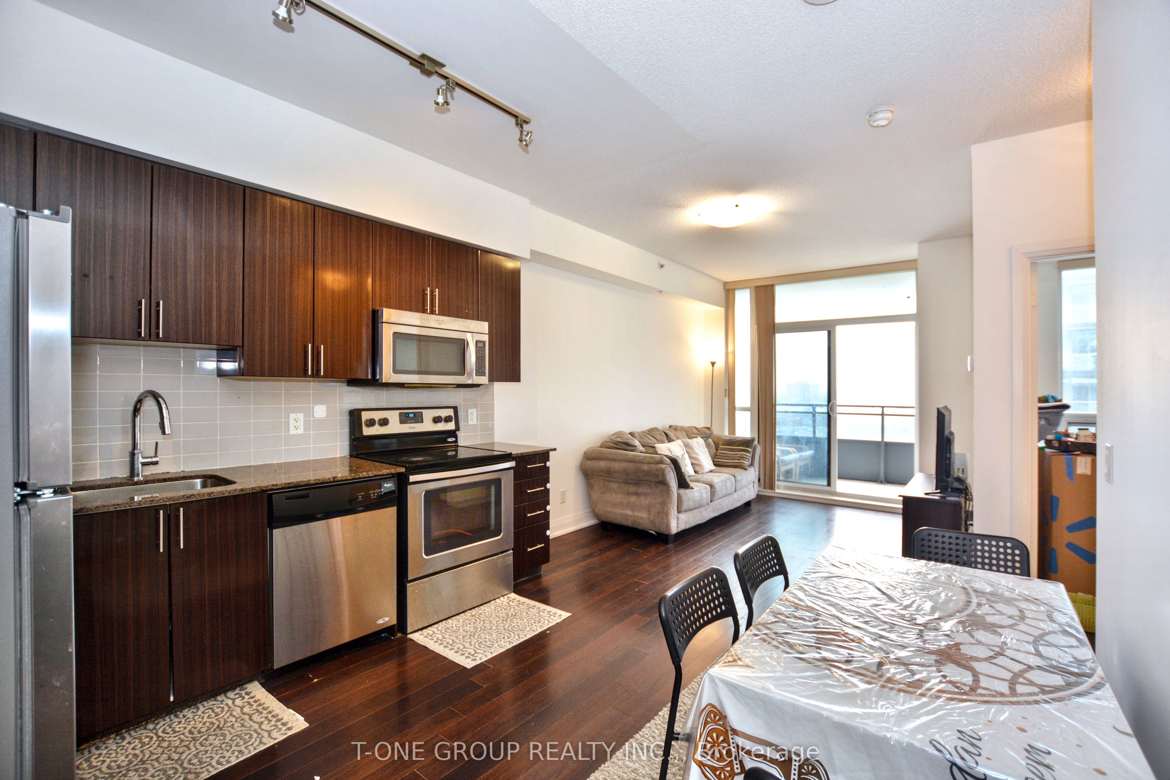 85 North Park Road 908