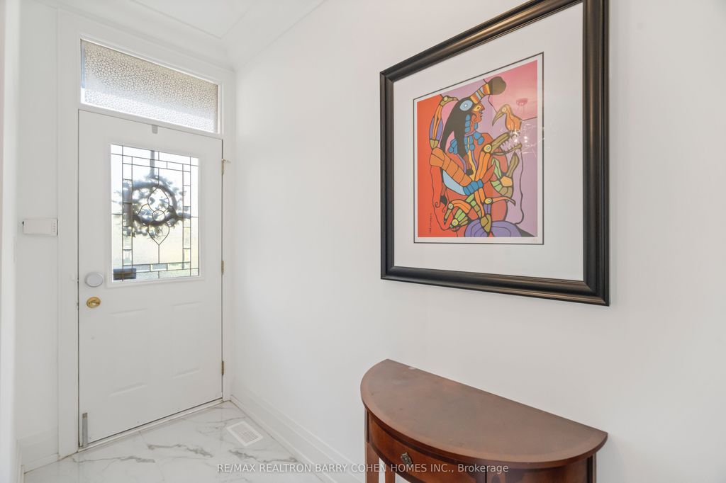 Photo of 544C Scarlett Road, Toronto, ON M9P 2S2 (MLS # W12507294)