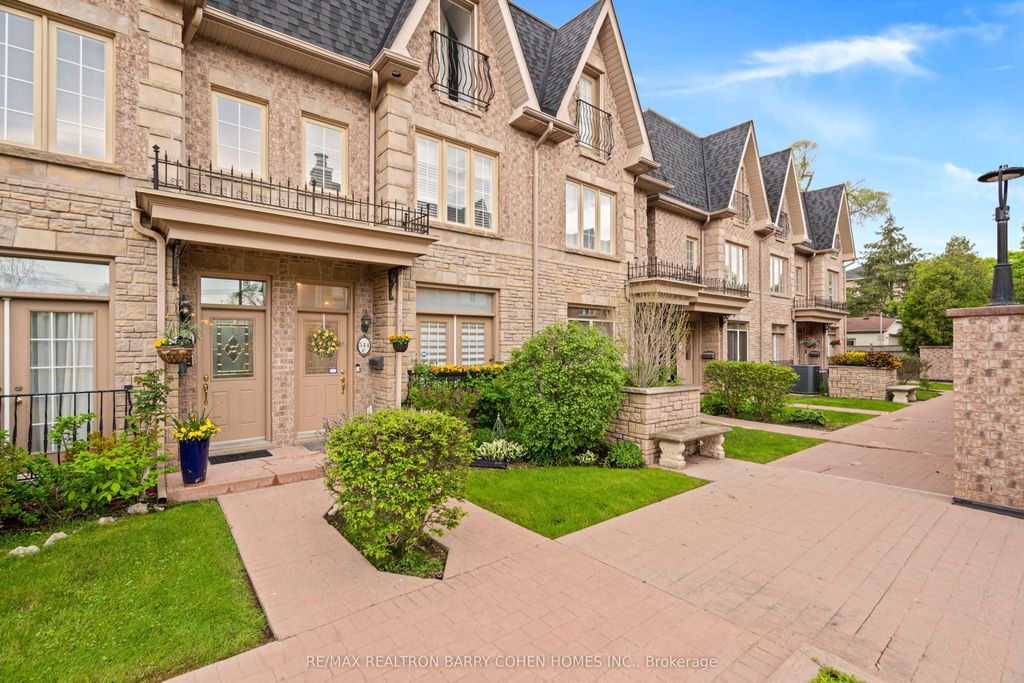 Photo of 544C Scarlett Road, Toronto, ON M9P 2S2 (MLS # W12507294)