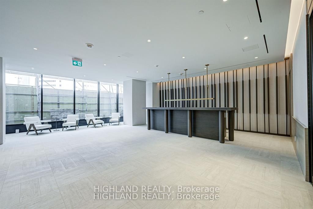 4015 The Exchange N/A 3805