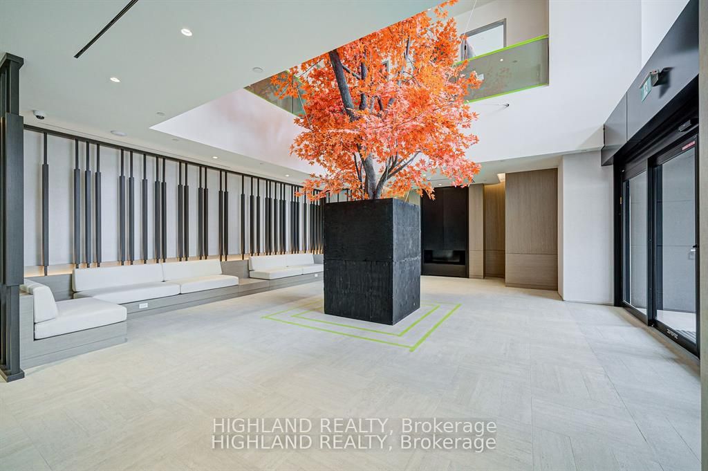 4015 The Exchange N/A 3805