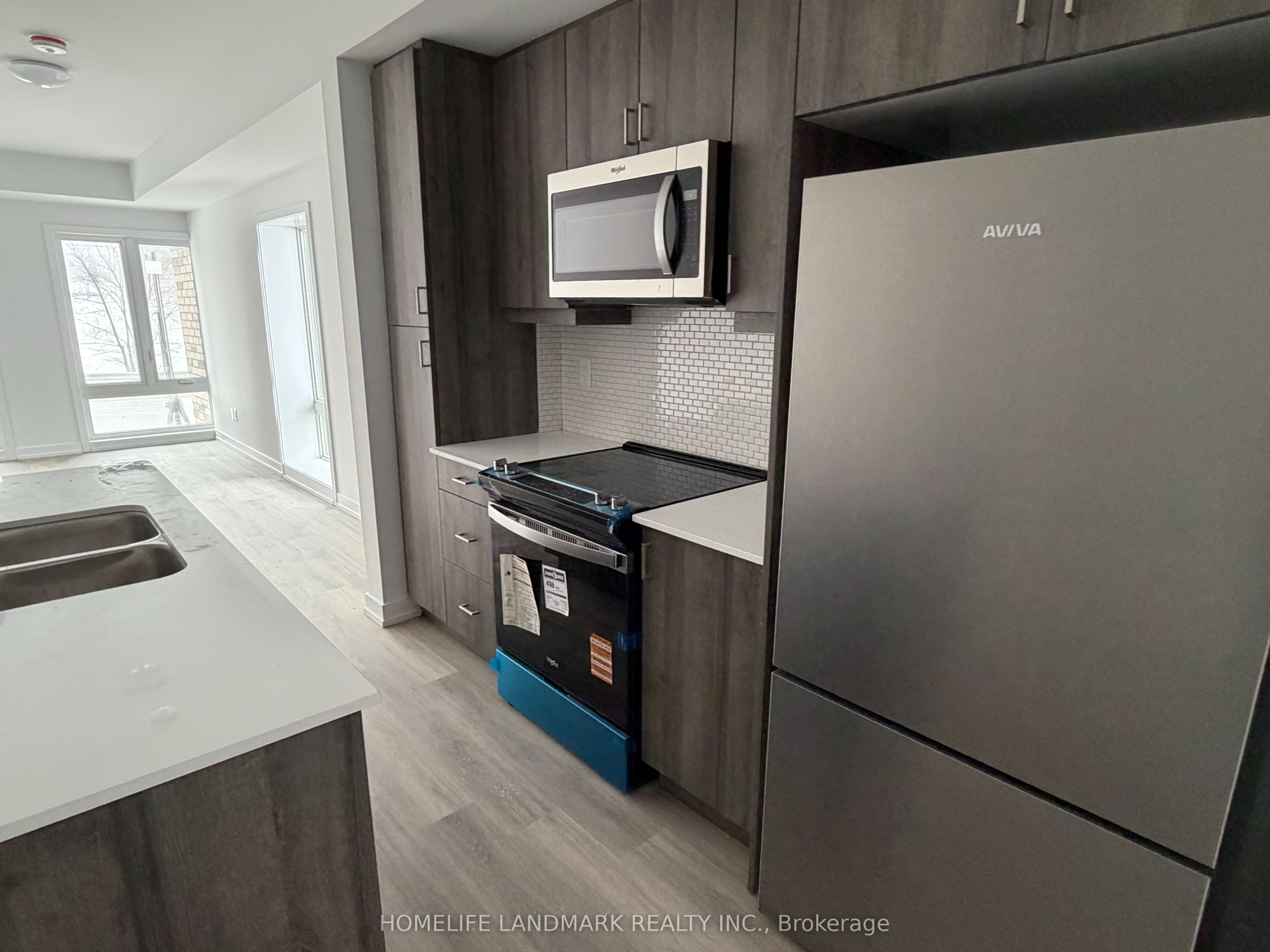 5 Bancroft Lane 301