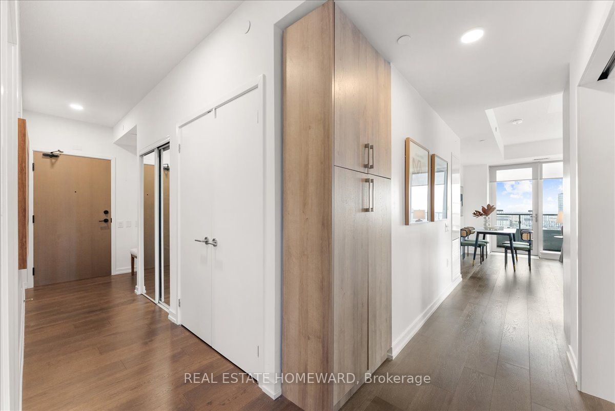225 Sumach Street 1605