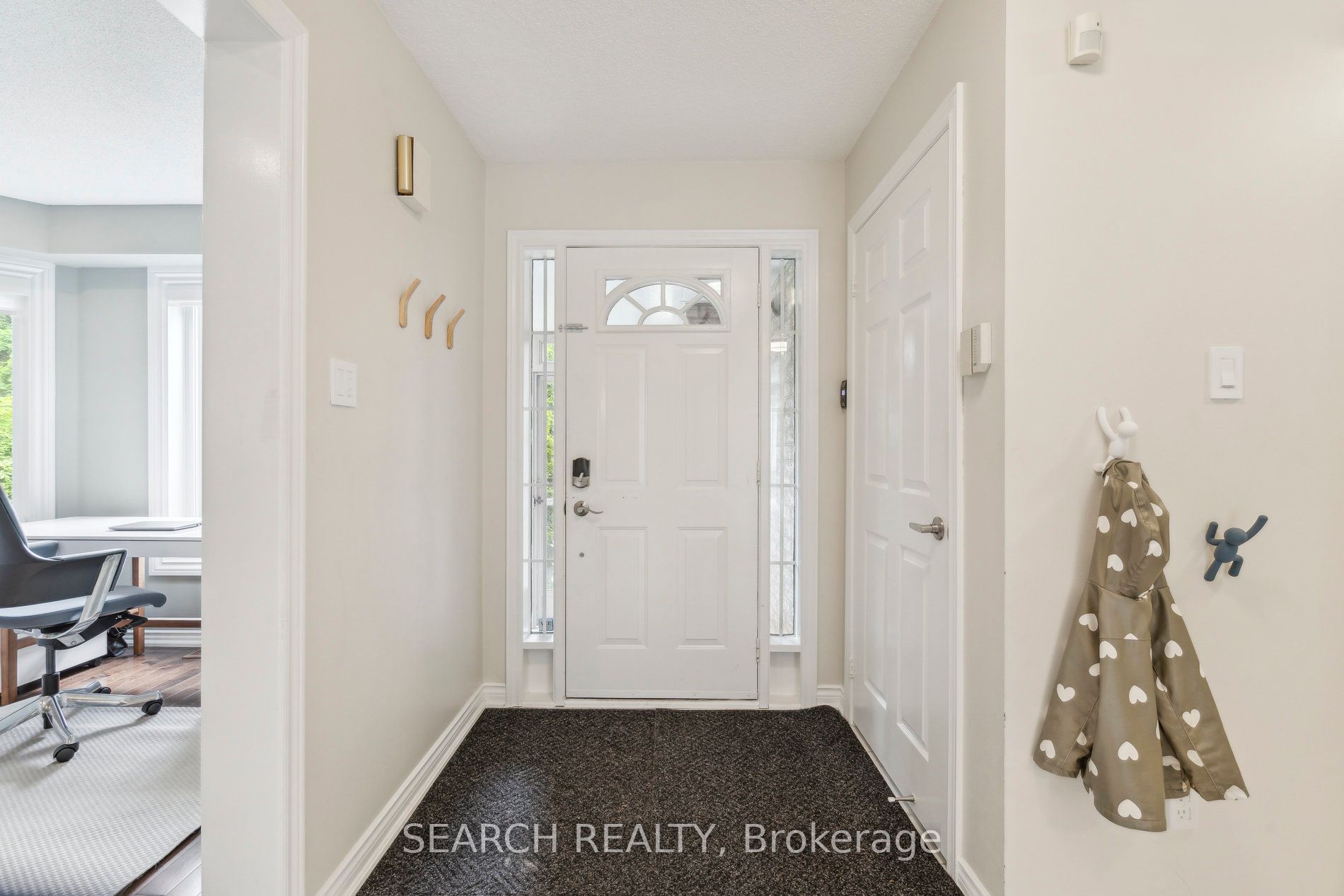 1150 Queen Street W