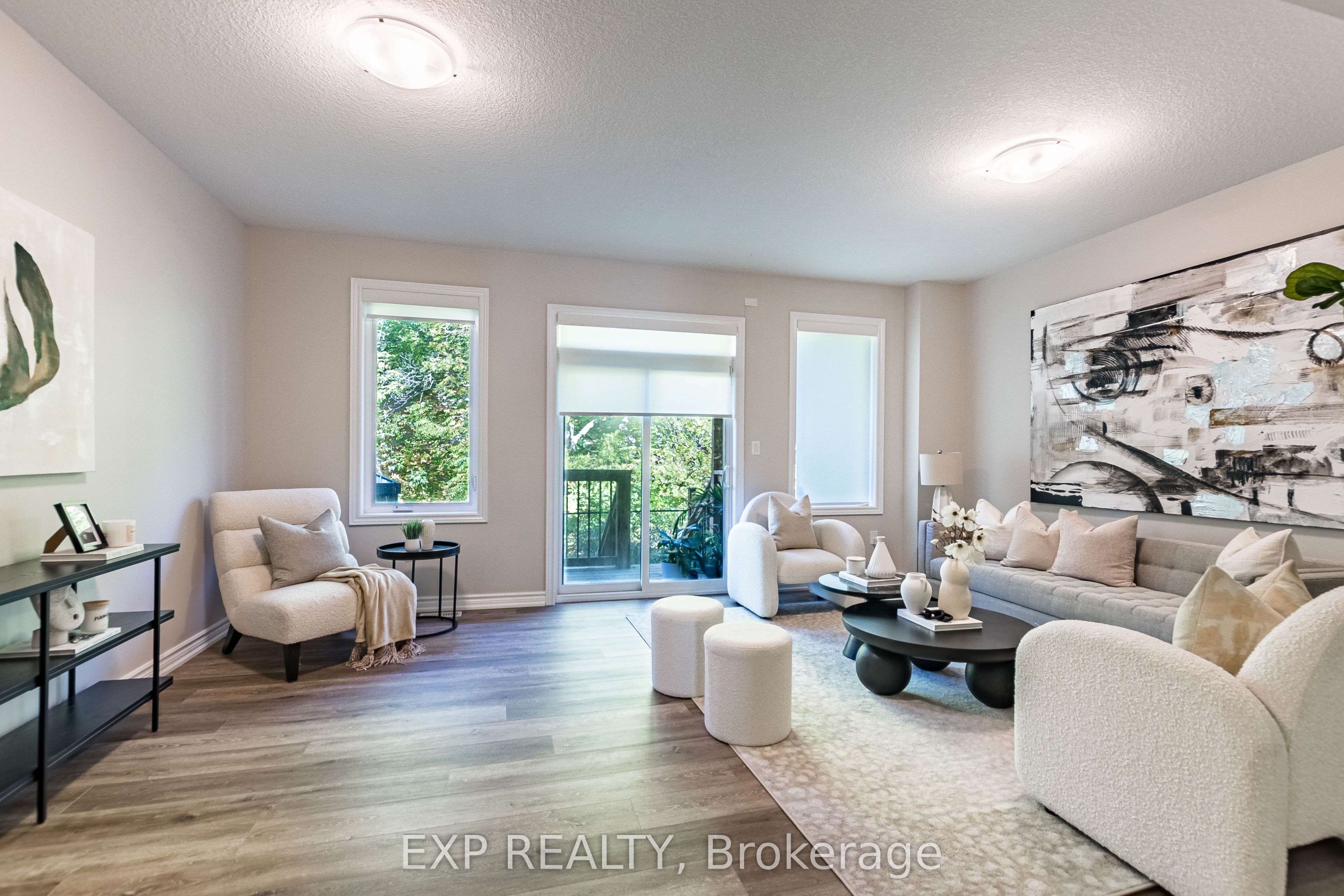 445 Ontario Street S 7