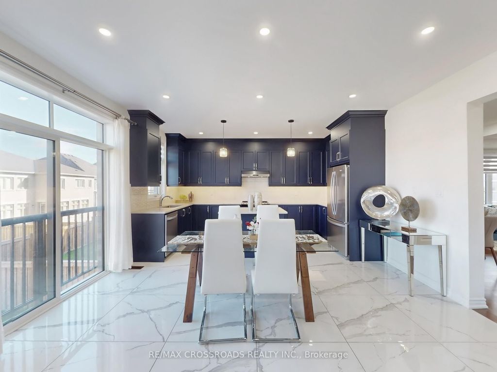 Photo of 62 Kentledge Avenue, East Gwillimbury, ON L9N 0V9 (MLS # N12614772)