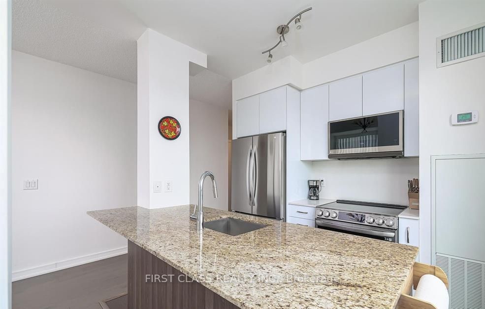 9205 Yonge Street 308