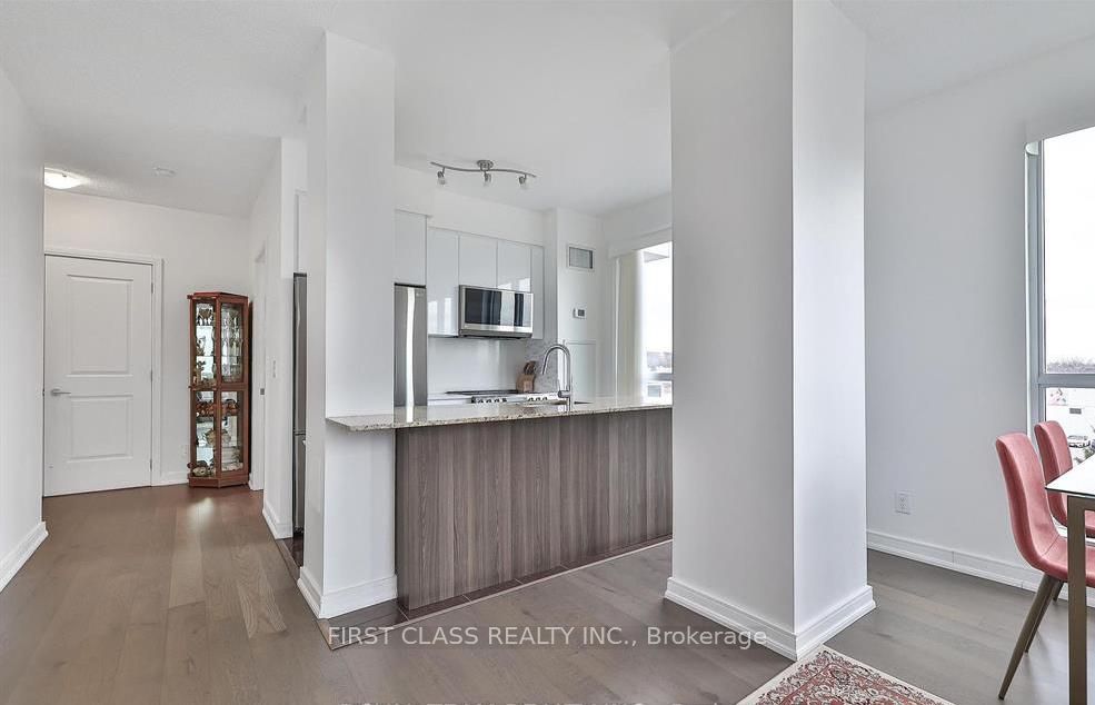 9205 Yonge Street 308