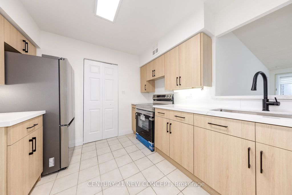 Photo of 30 Greenfield Avenue #2010, Toronto, ON M2N 6N3 (MLS # C12706660)