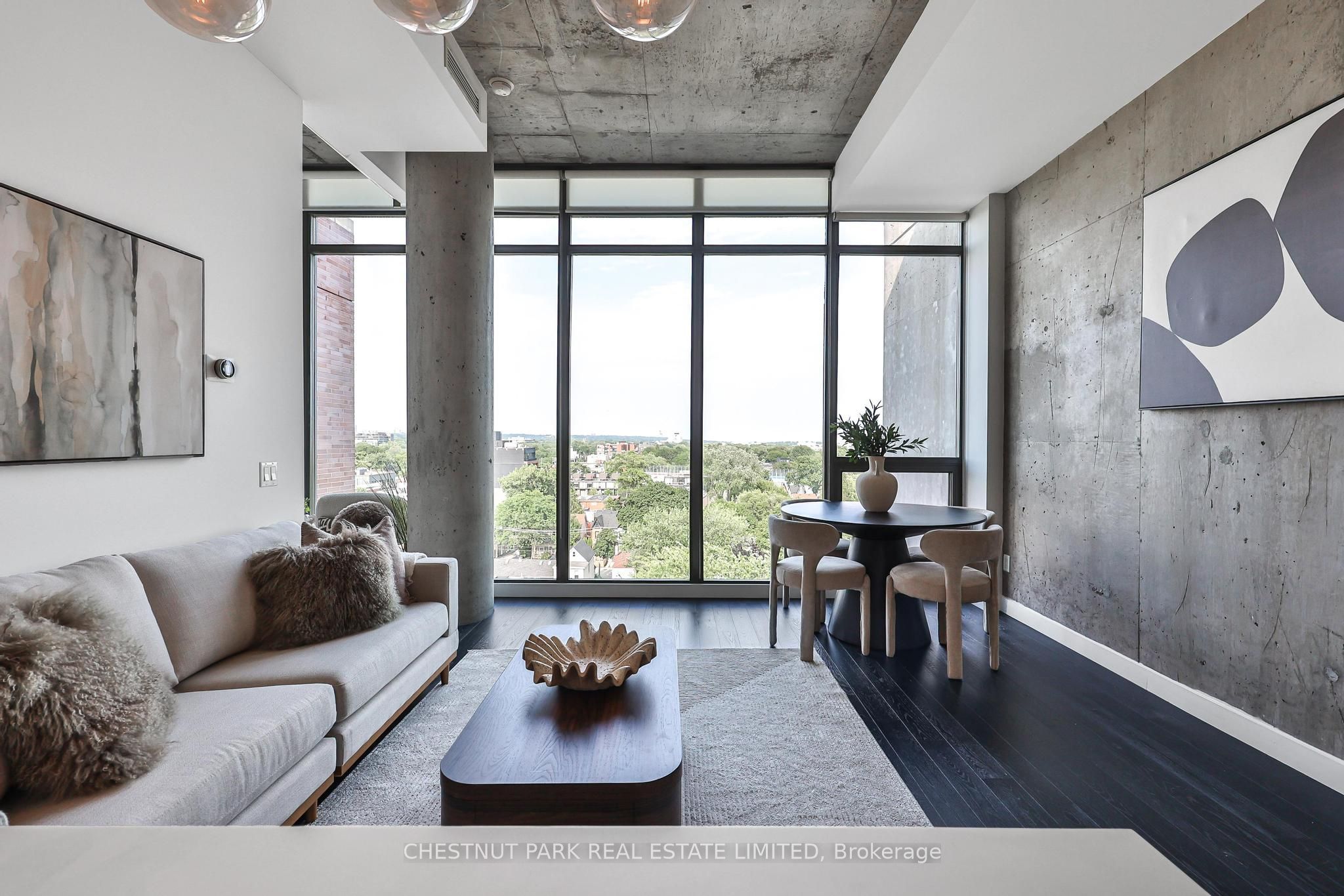 90 Broadview Avenue 901