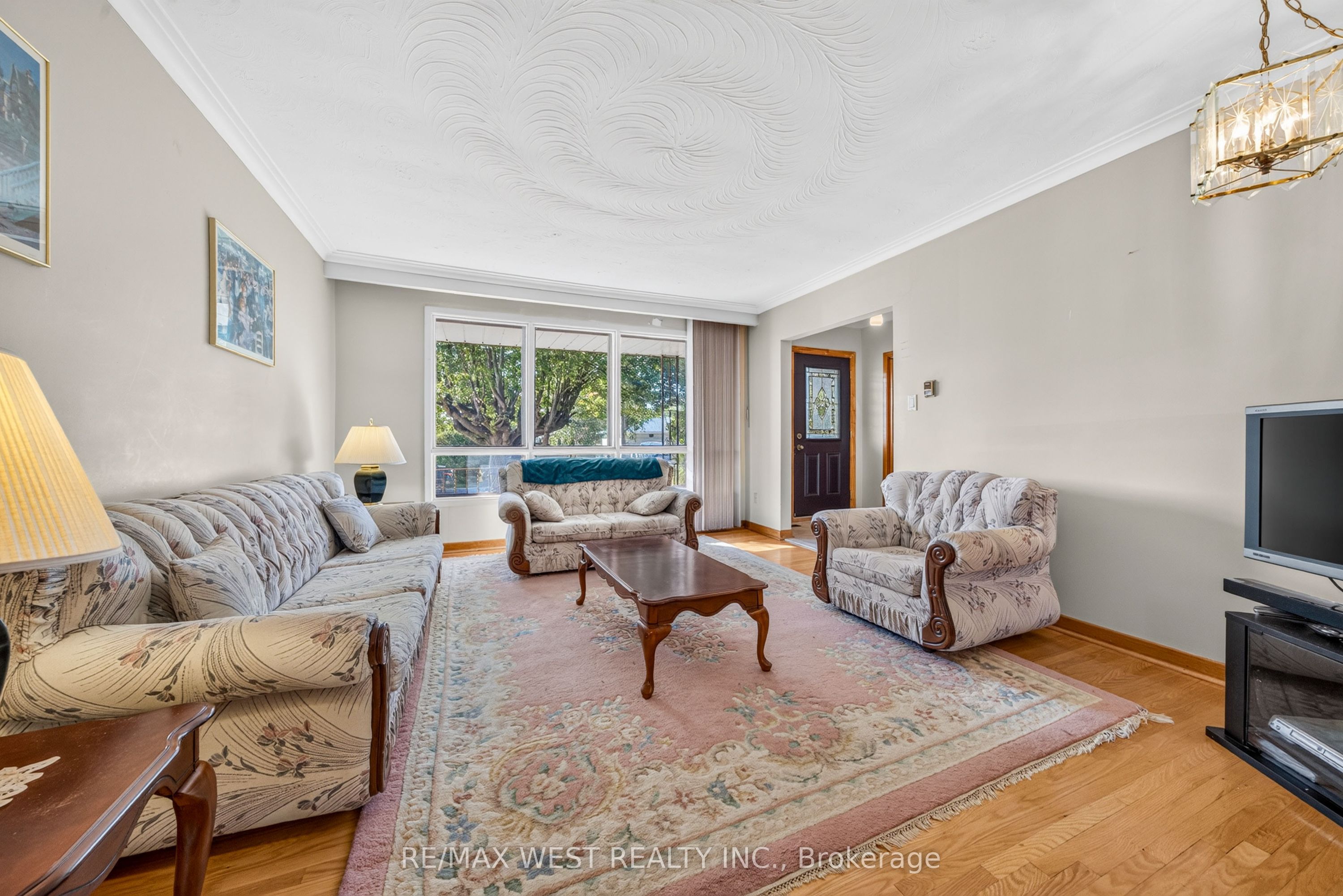 18 Pheasant Valley Court