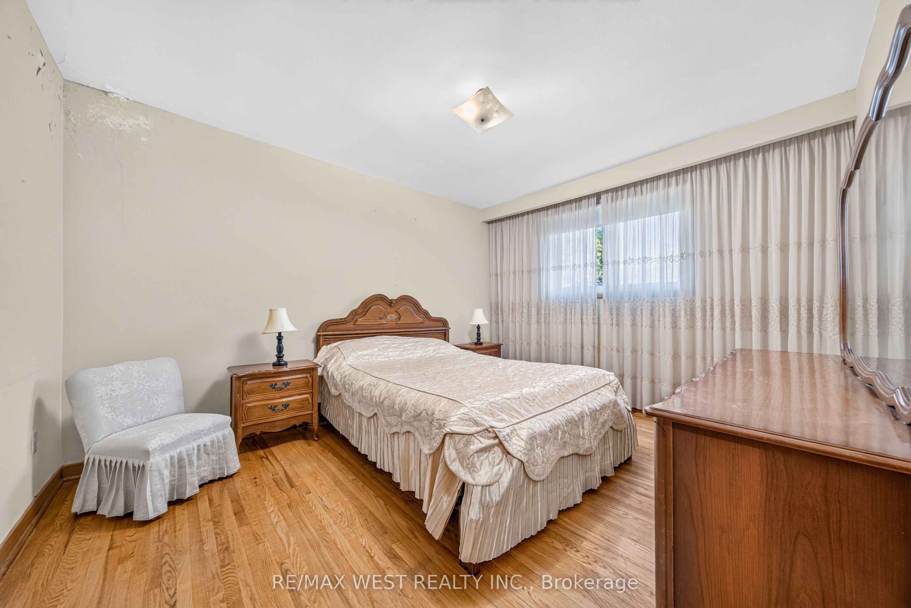 18 Pheasant Valley Court