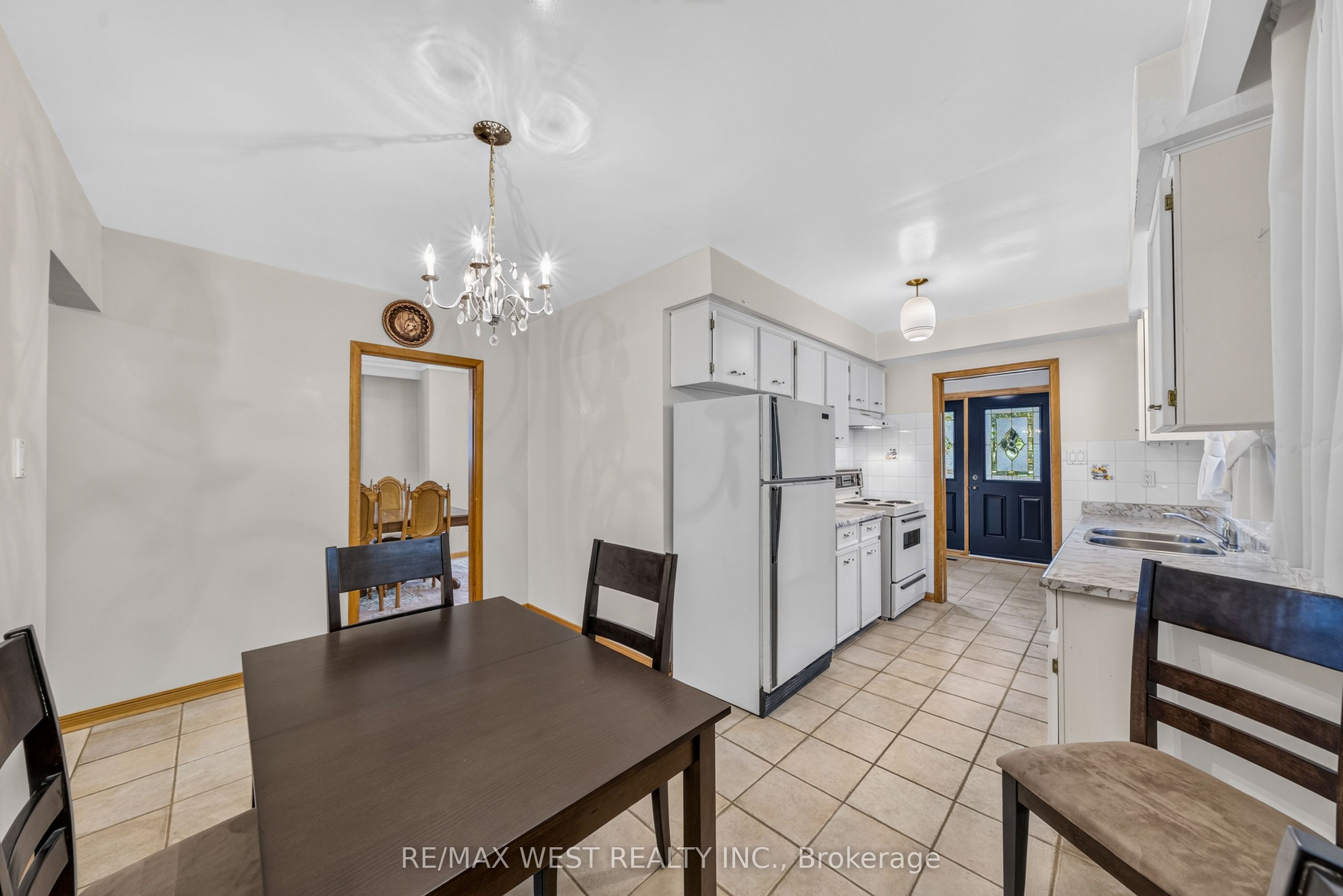 18 Pheasant Valley Court