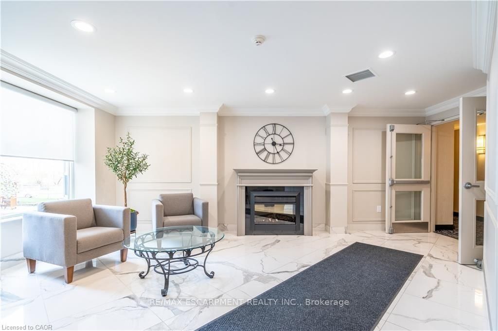 Photo of 2085 Amherst Heights #208, Burlington, ON L7P 5C2 (MLS # W12706320)