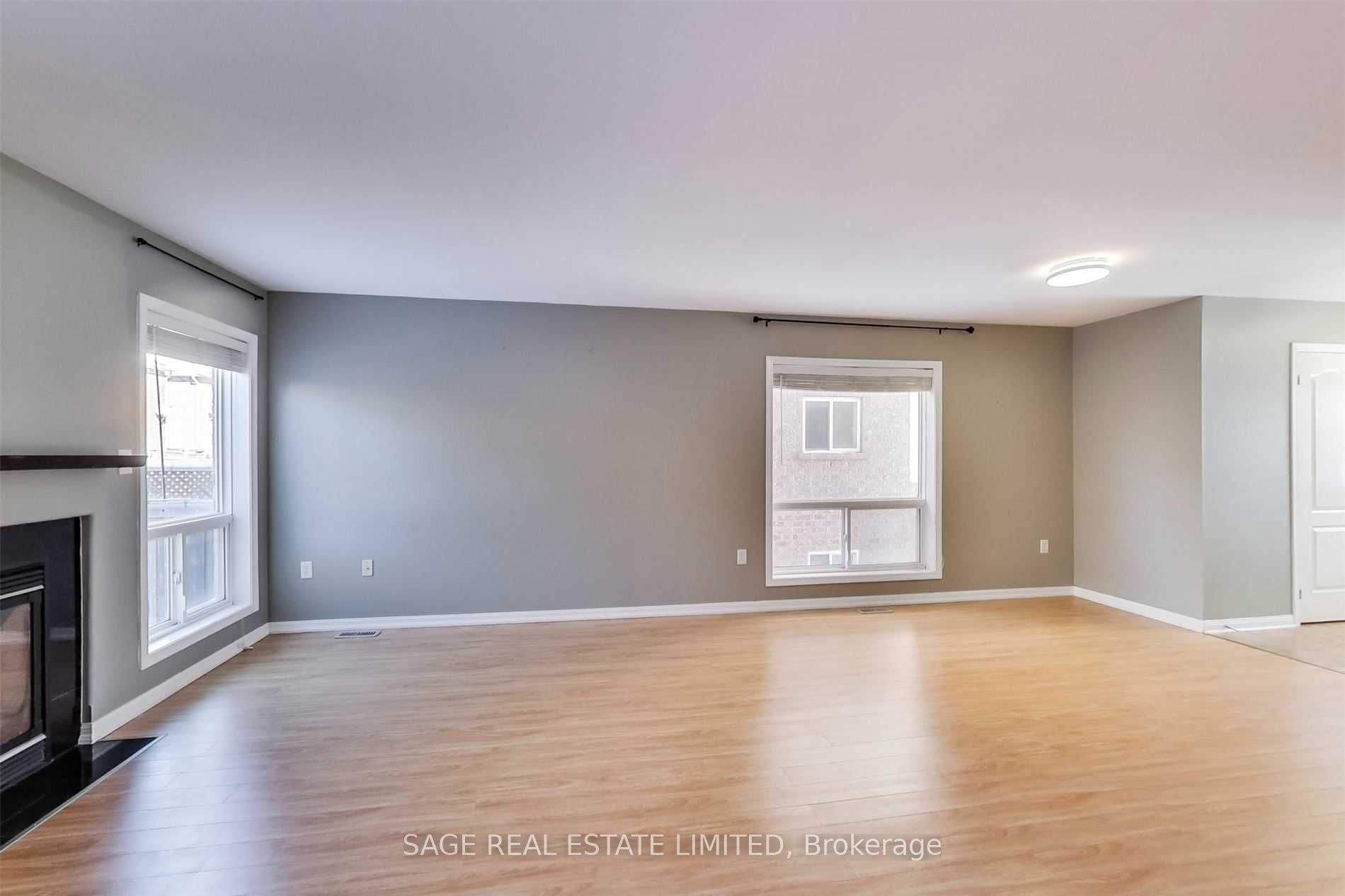 1131 Barr Crescent