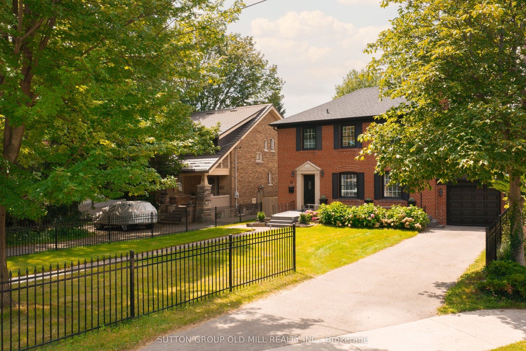 Photo of 10 Queens Avenue, Toronto, ON M8V 2N1 (MLS # W13758096)