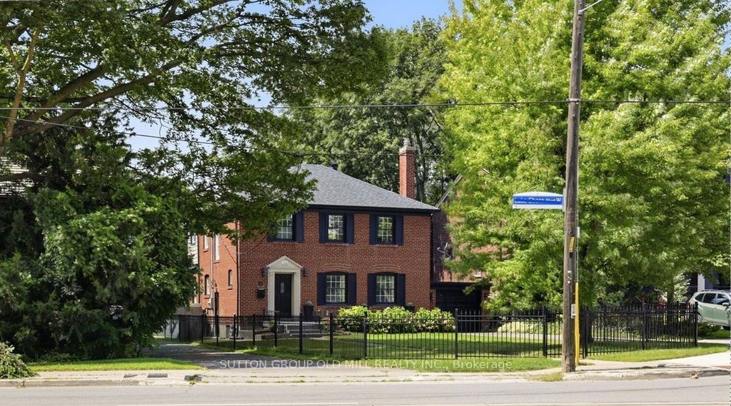 Photo of 10 Queens Avenue, Toronto, ON M8V 2N1 (MLS # W13758096)