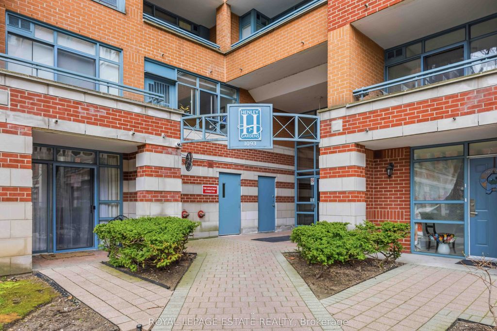 Photo of 1093 Kingston Road #701, Toronto, ON M1N 4E2 (MLS # E13082148)