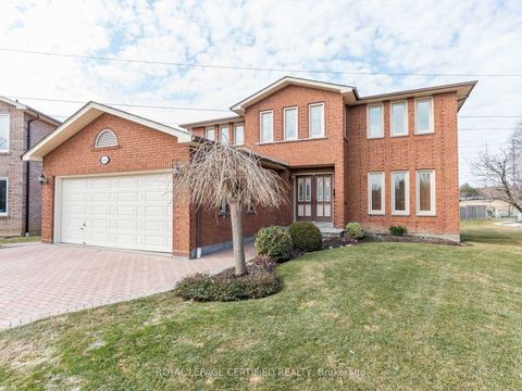 4261 Capilano Court Mississauga ON L4W 4H9