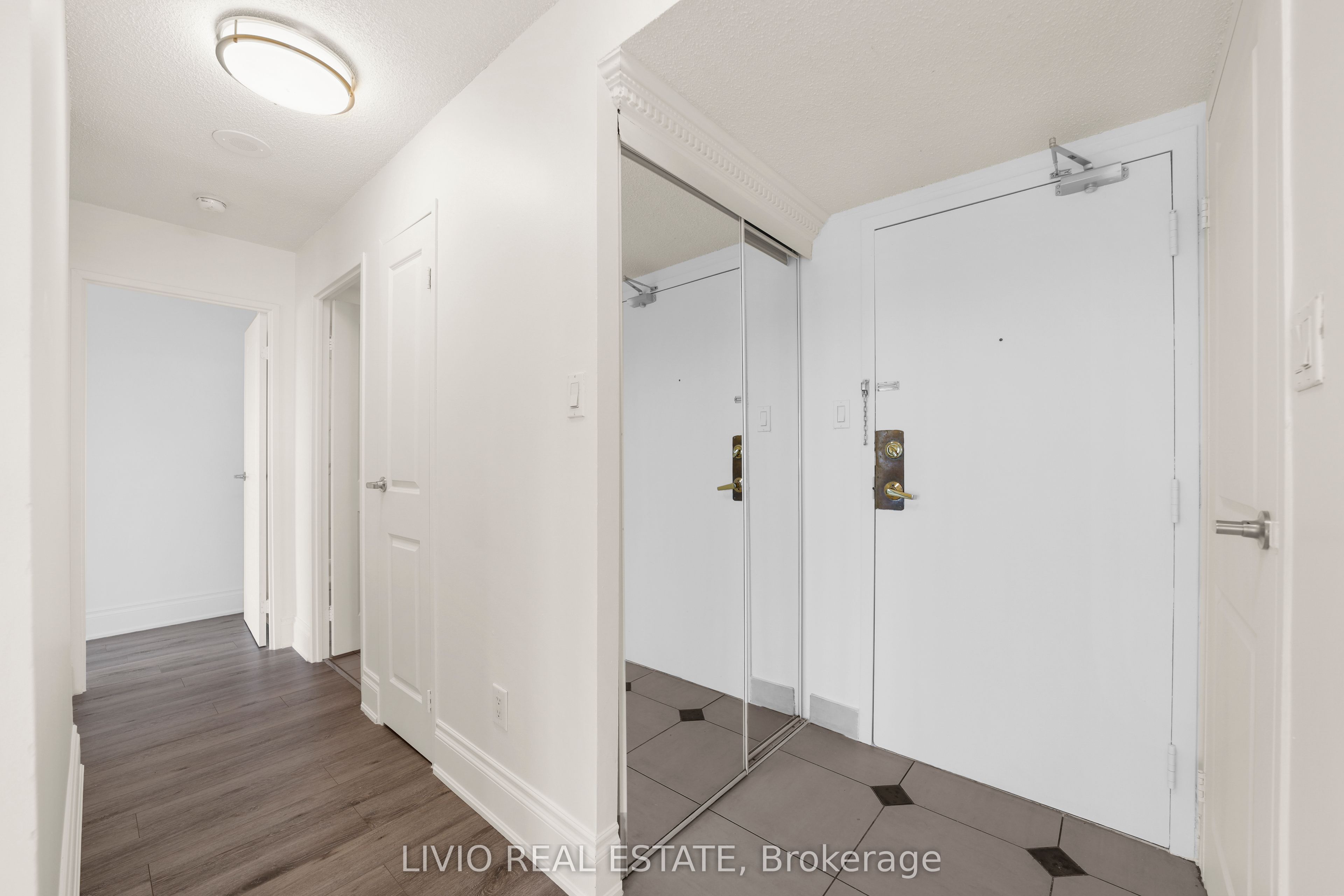 10 Markbrook Lane 1411