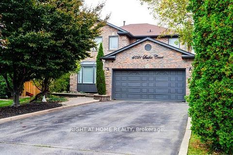 4021 Sasha Court Mississauga ON L4W 3K9