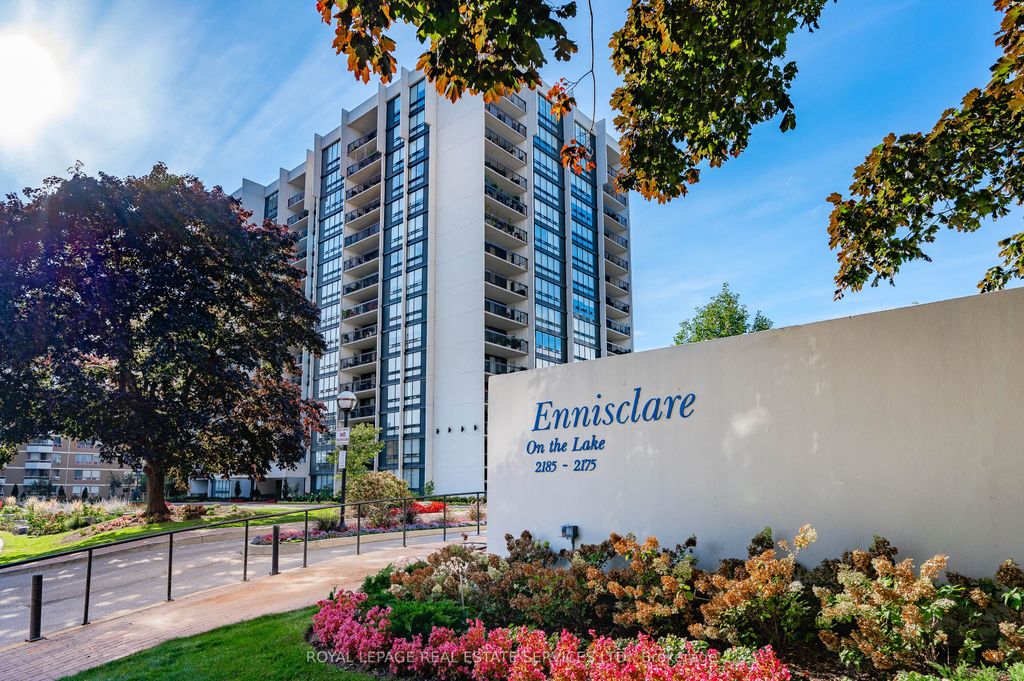 Photo of 2185 Marine Drive #301, Oakville, ON L6L 5L6 (MLS # W12726616)