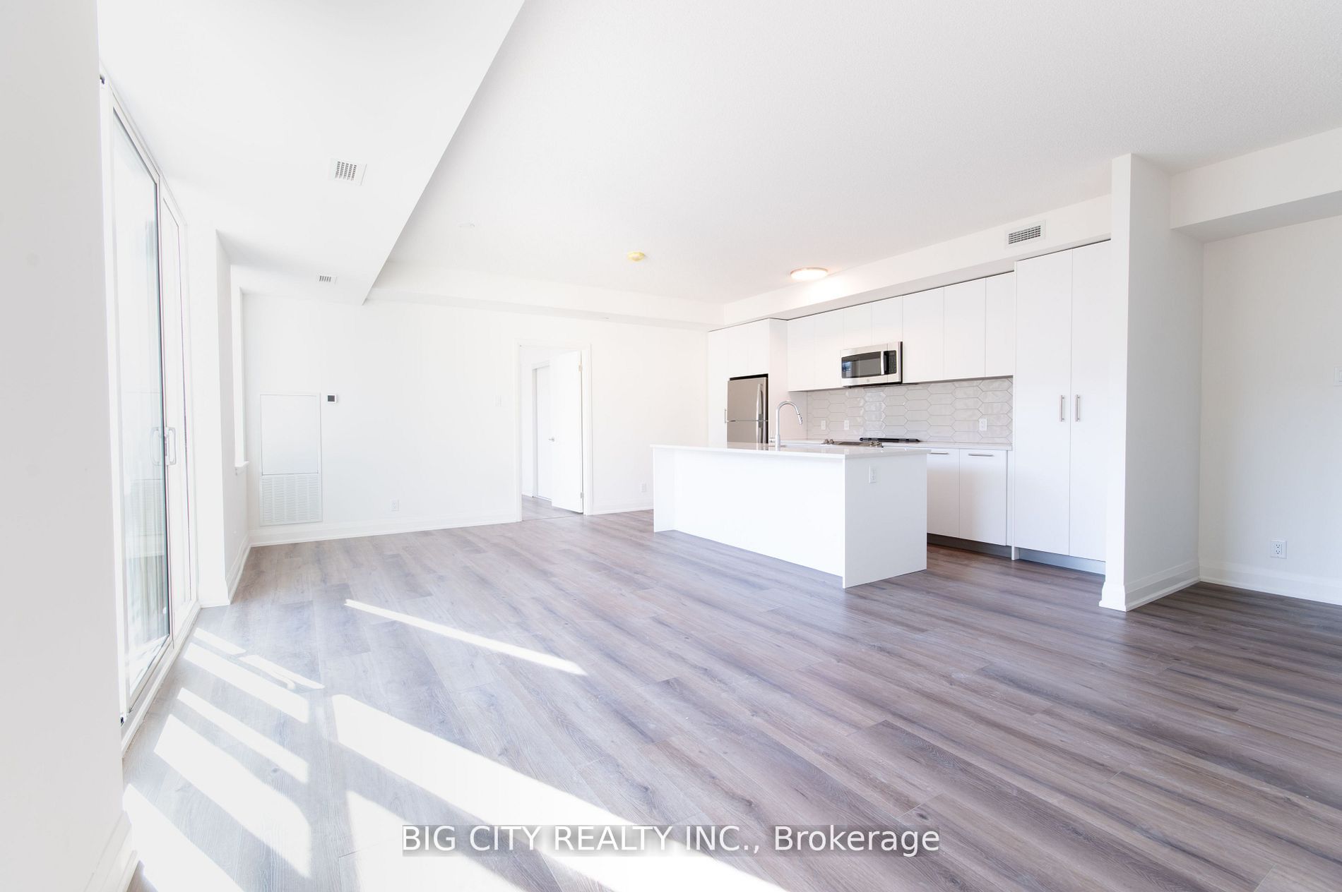 101 Cathedral High Street PH24