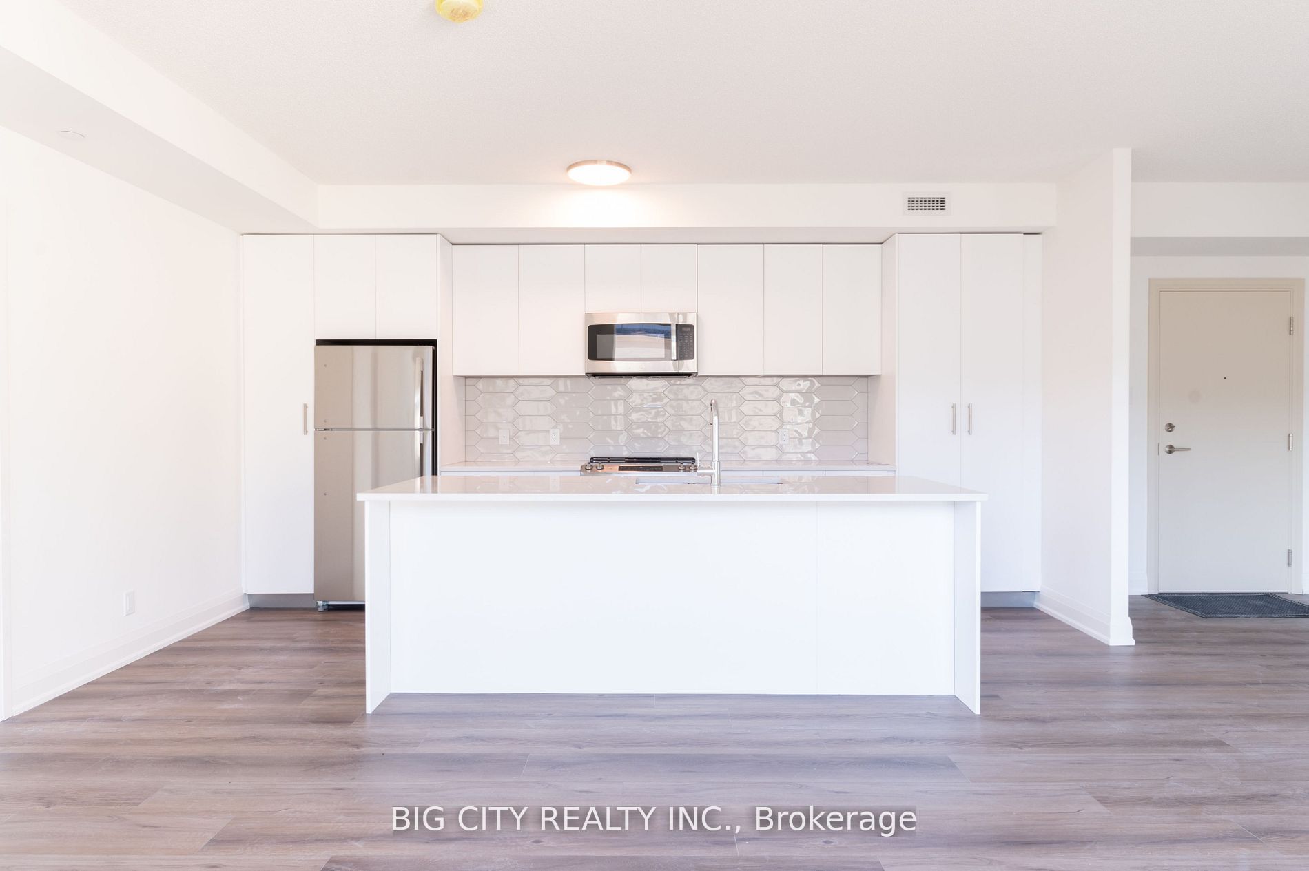 101 Cathedral High Street PH24