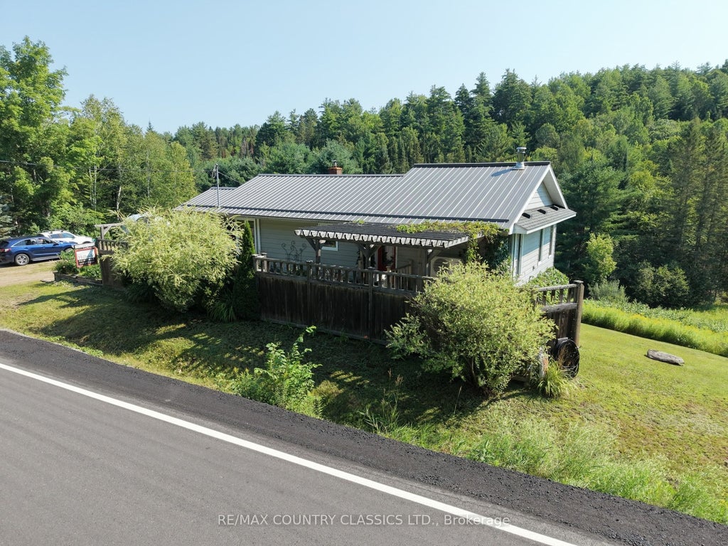 Photo of 888 Wilno South Road S, Madawaska Valley, ON K0J 2N0 (MLS # X13642812)