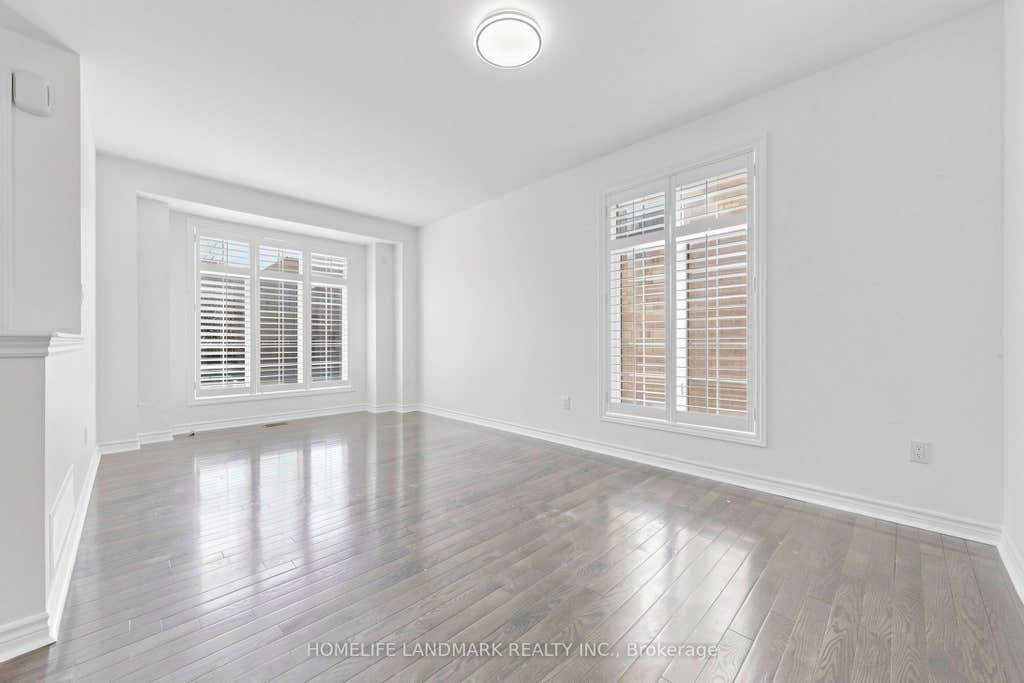 Photo of 4 Merton Street, Richmond Hill, ON L4E 2Z2 (MLS # N13644728)