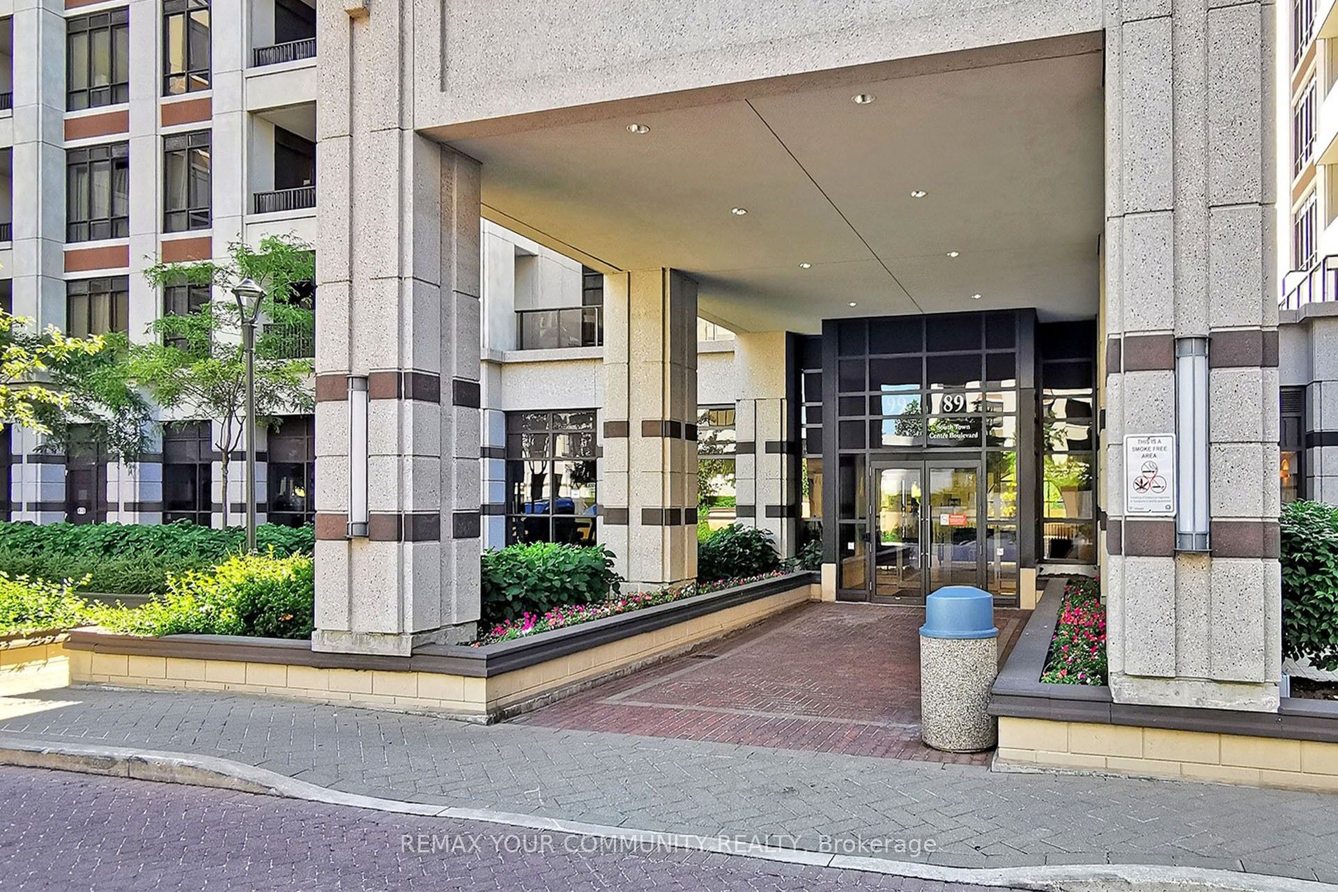 99 South Town Centre Boulevard 519