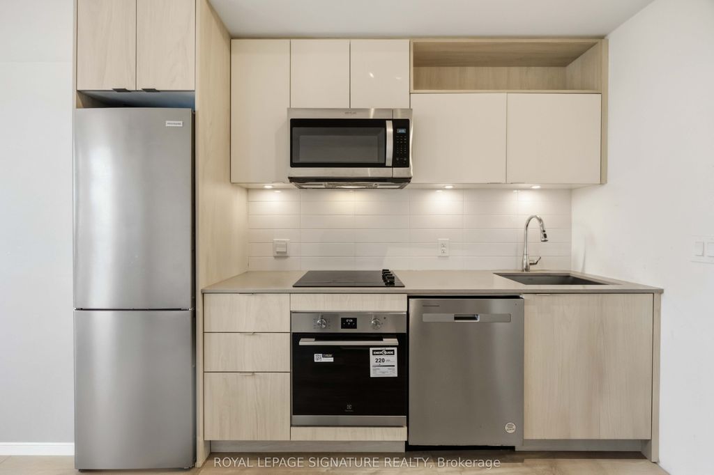 Photo of 60 Princess Street #913, Toronto, ON M5A 2C7 (MLS # C12851810)