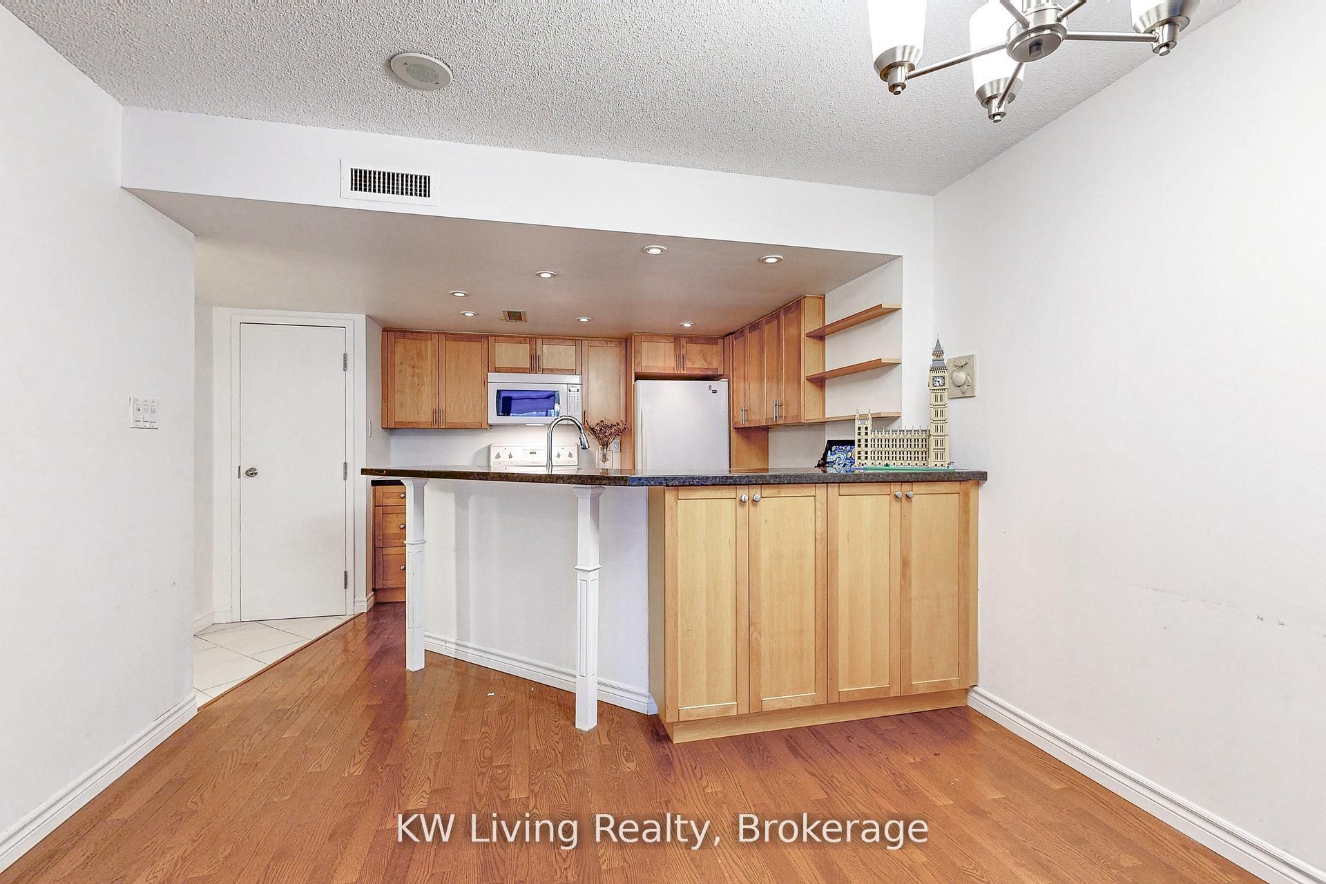 1001 Bay Street 1109