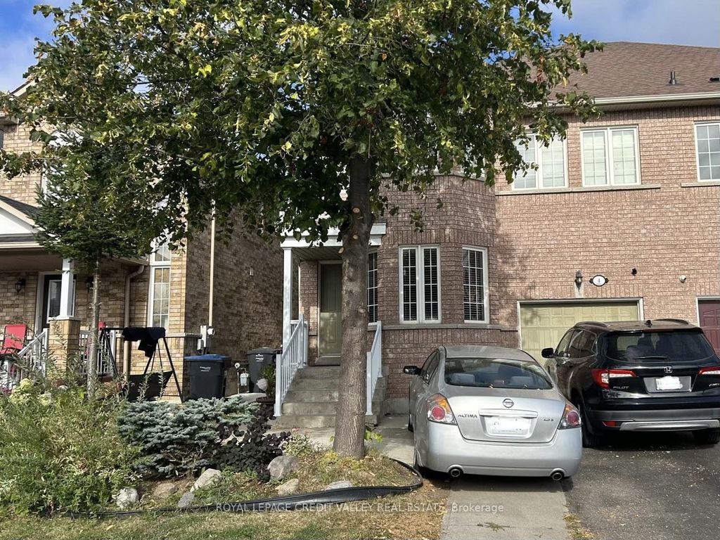 Photo of 4 Kanata Road, Brampton, ON L7A 3R2 (MLS # W12858568)