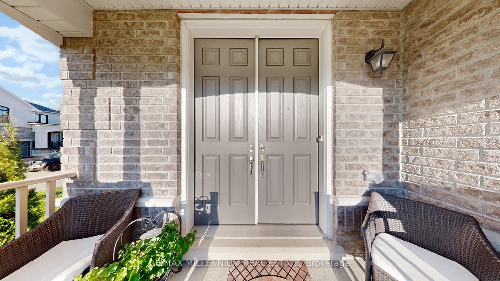 Photo of 845 Langford Boulevard, Bradford West Gwillimbury, ON L3Z 4J2 (MLS # N13886332)