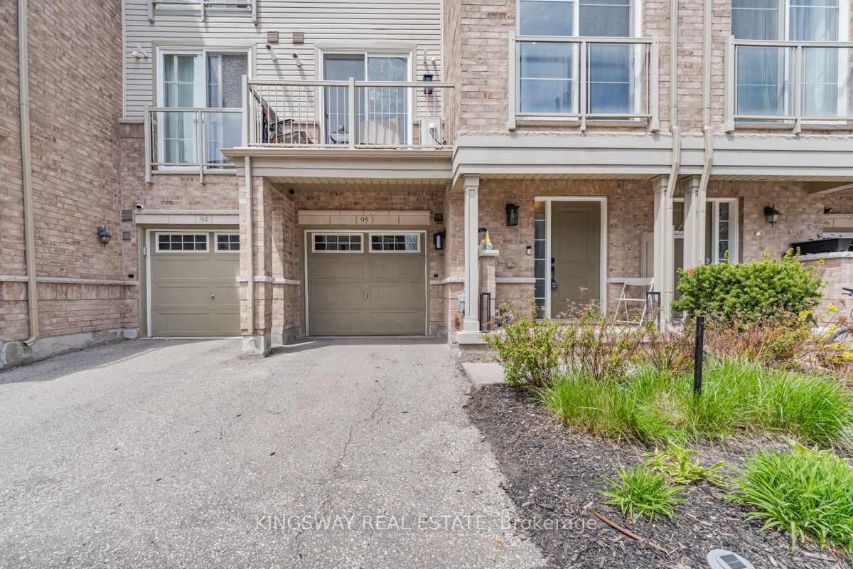 165 Hampshire Way 95