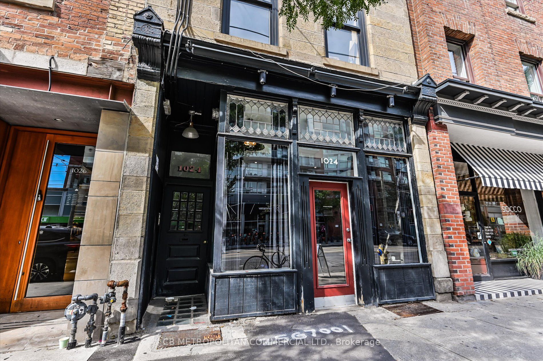 1024 Queen Street W