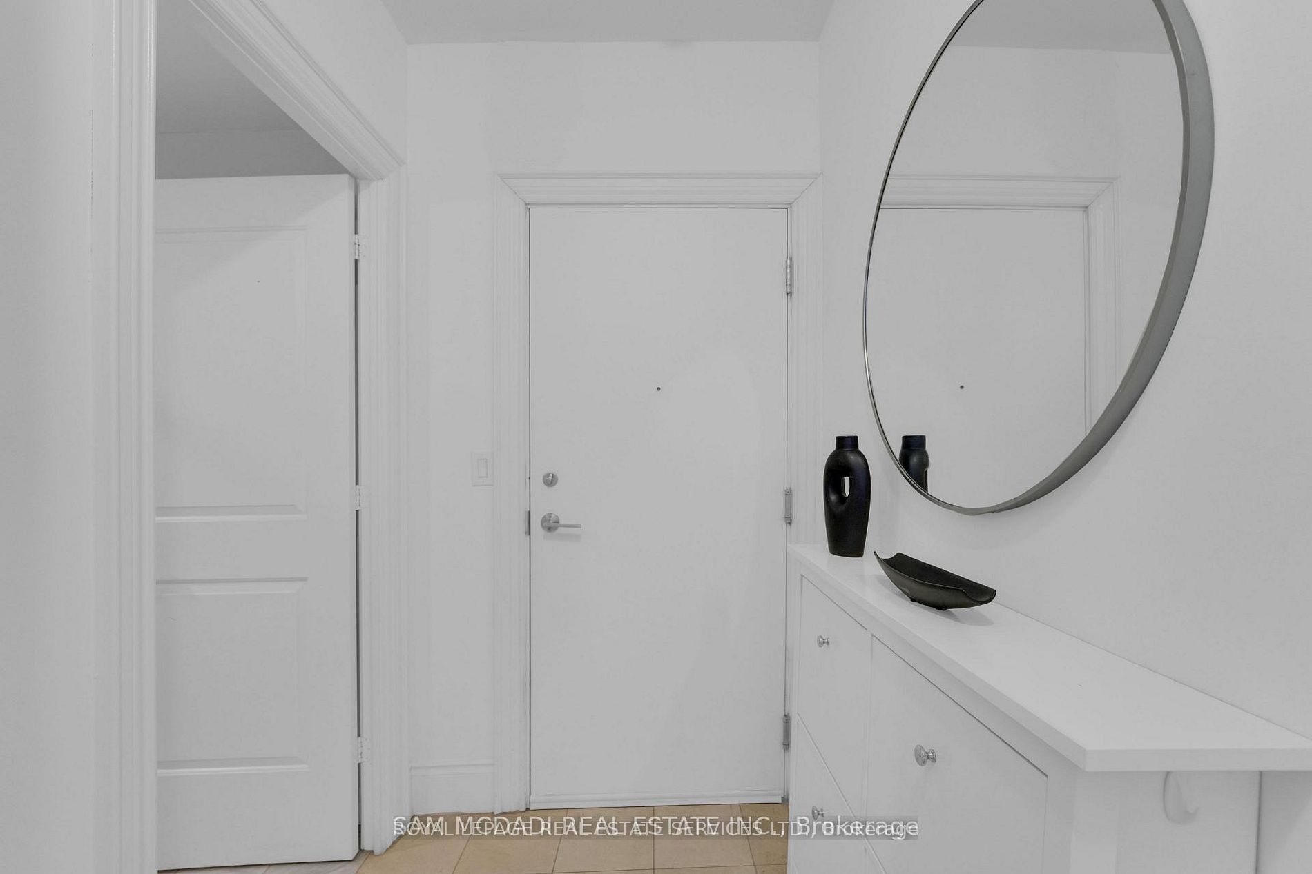 16 Brookers Lane PH1