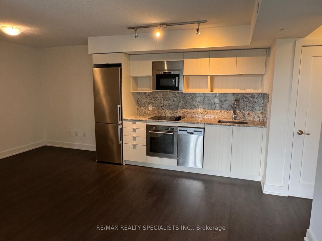 Photo of 7 MABELLE Avenue #1406, Toronto, ON M9A 4X7 (MLS # W13805100)